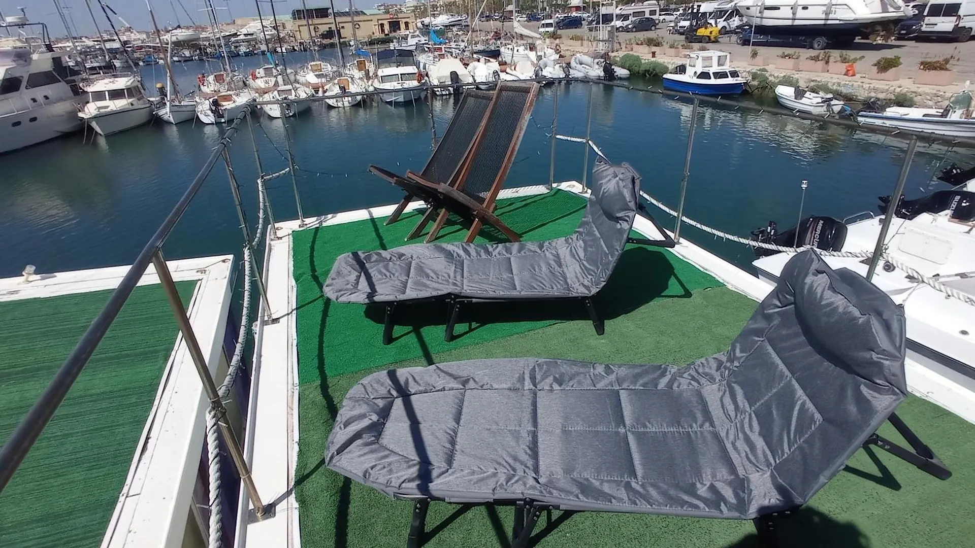 Botel Houseboat Bluseadream Alghero Roma