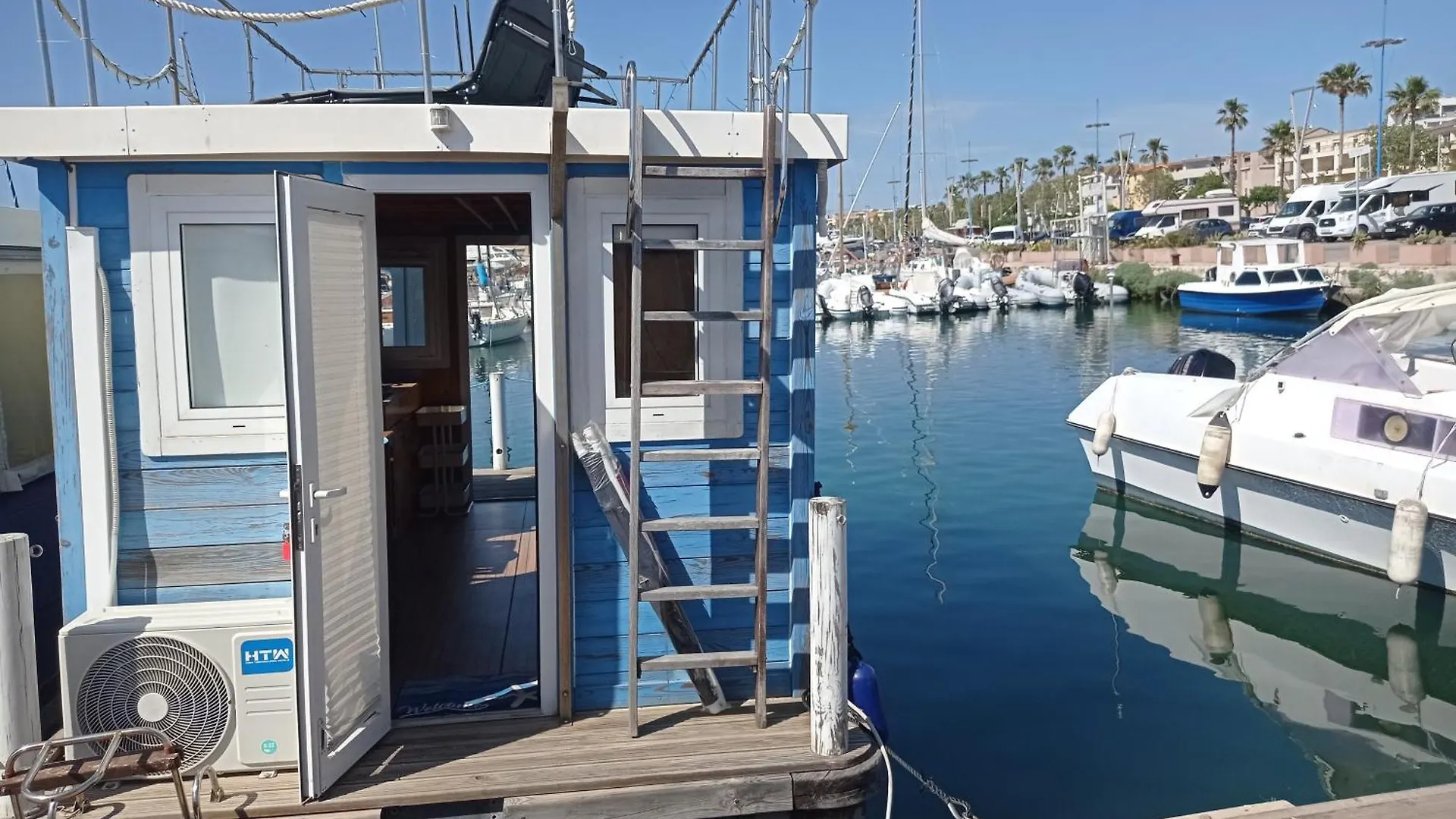 Houseboat Bluseadream Alghero Roma Botel